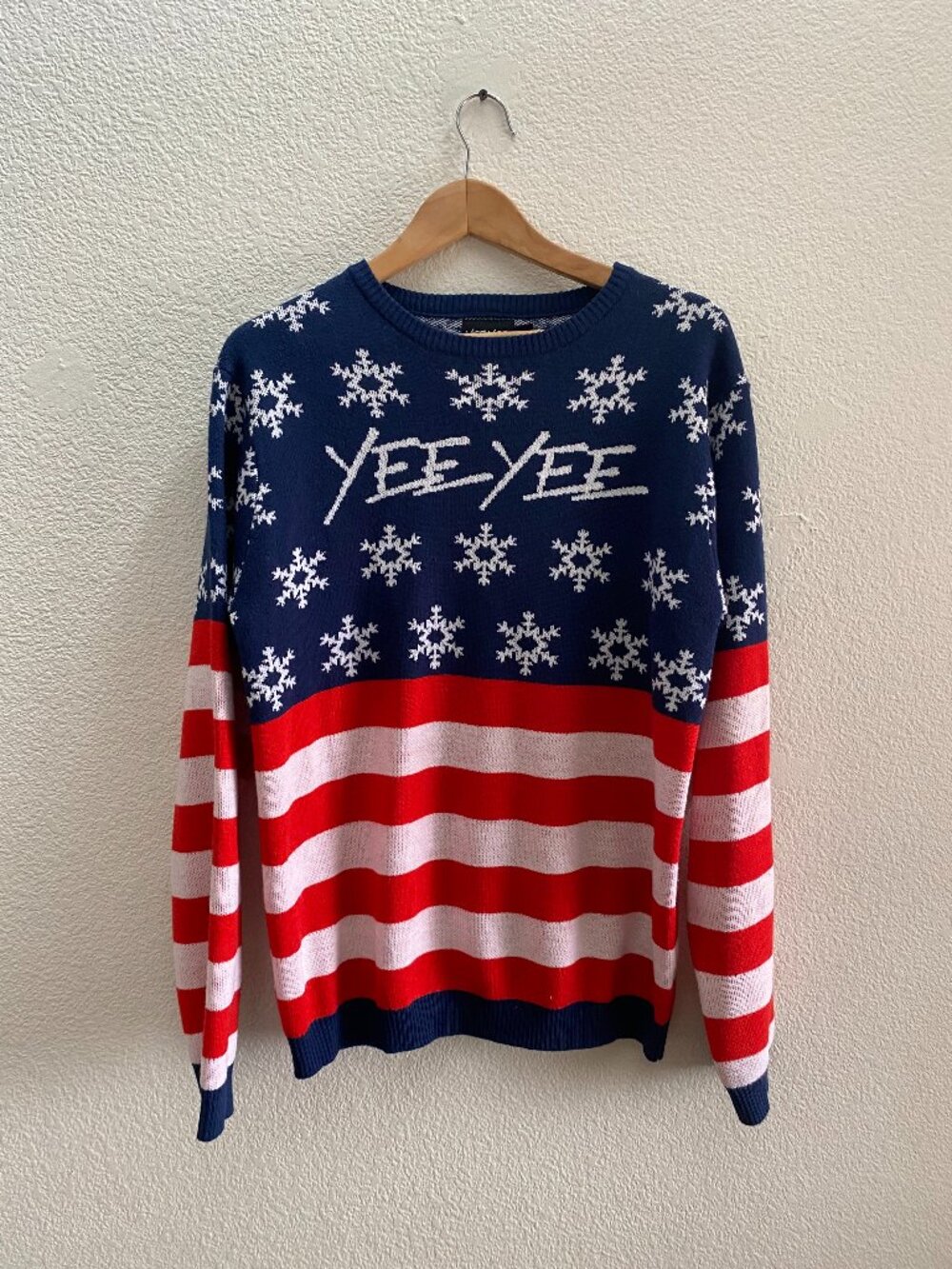Yee Yee Granger Smith USA Flag Crew Neck Pullover Sweater Men's Large Patriotic